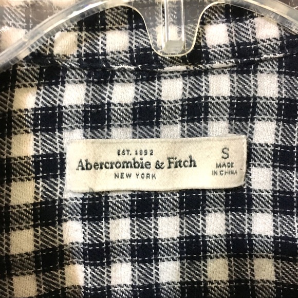 Abercrombie & Fitch Button Down Shirt Small - Picture 6 of 8